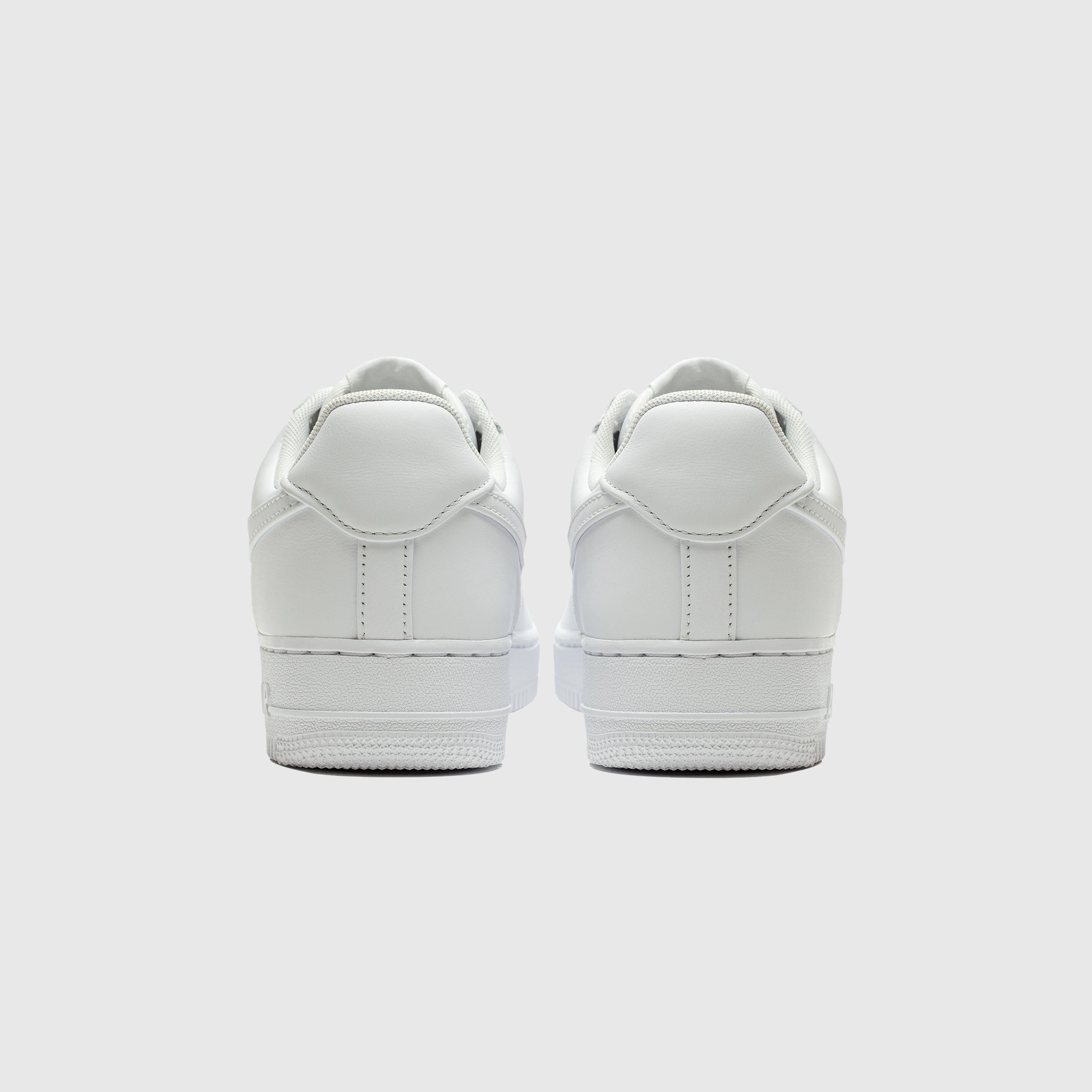 AIR FORCE 1 LOW RETRO PREMIUM "TRIPLE WHITE"