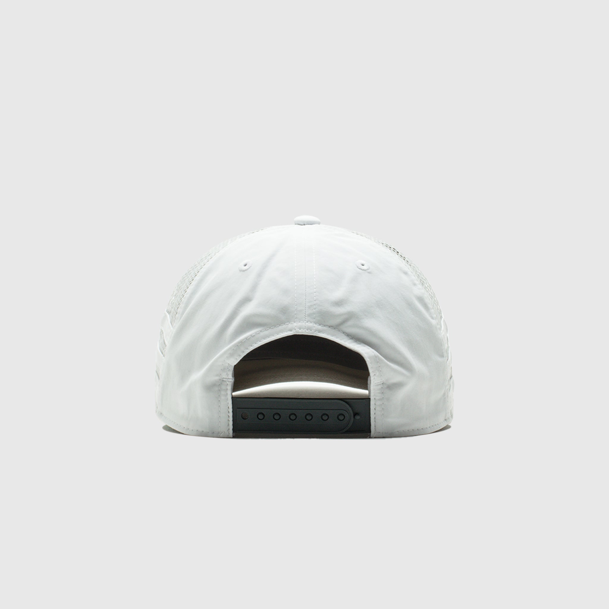 x ADIDAS ORIGINALS CAP