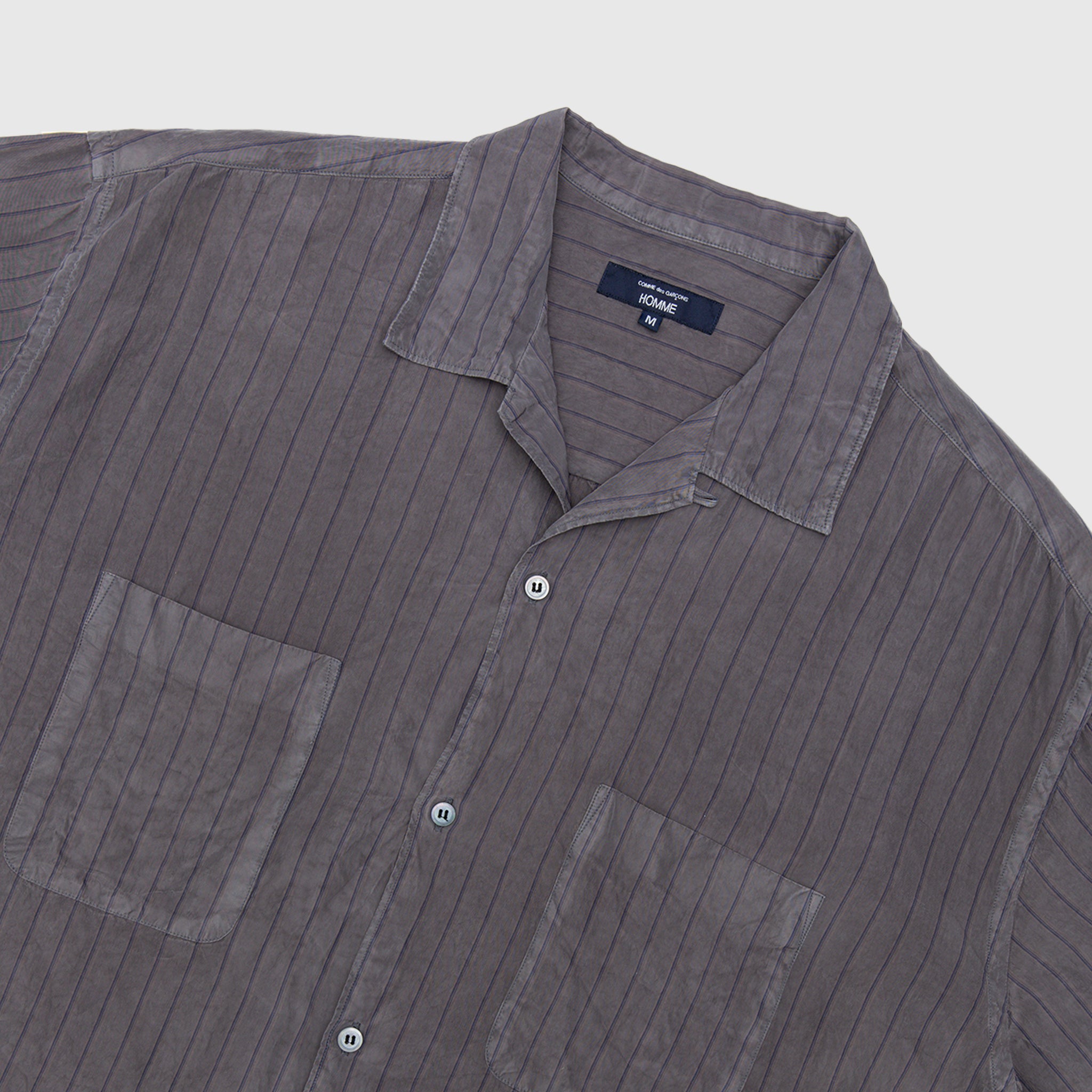 MEN'S PINSTRIPED S/S SHIRT