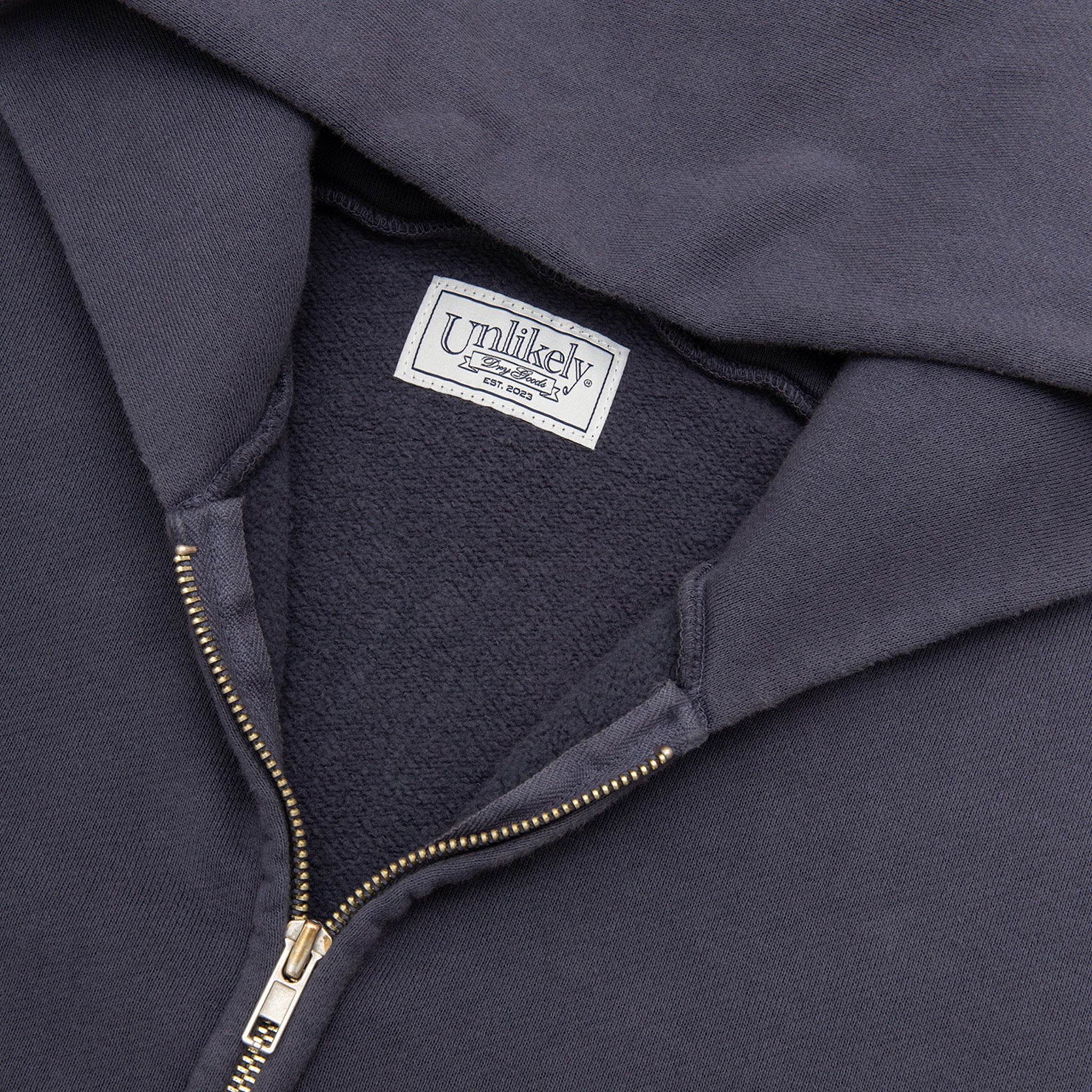 RAGLAN ZIP HOODIE