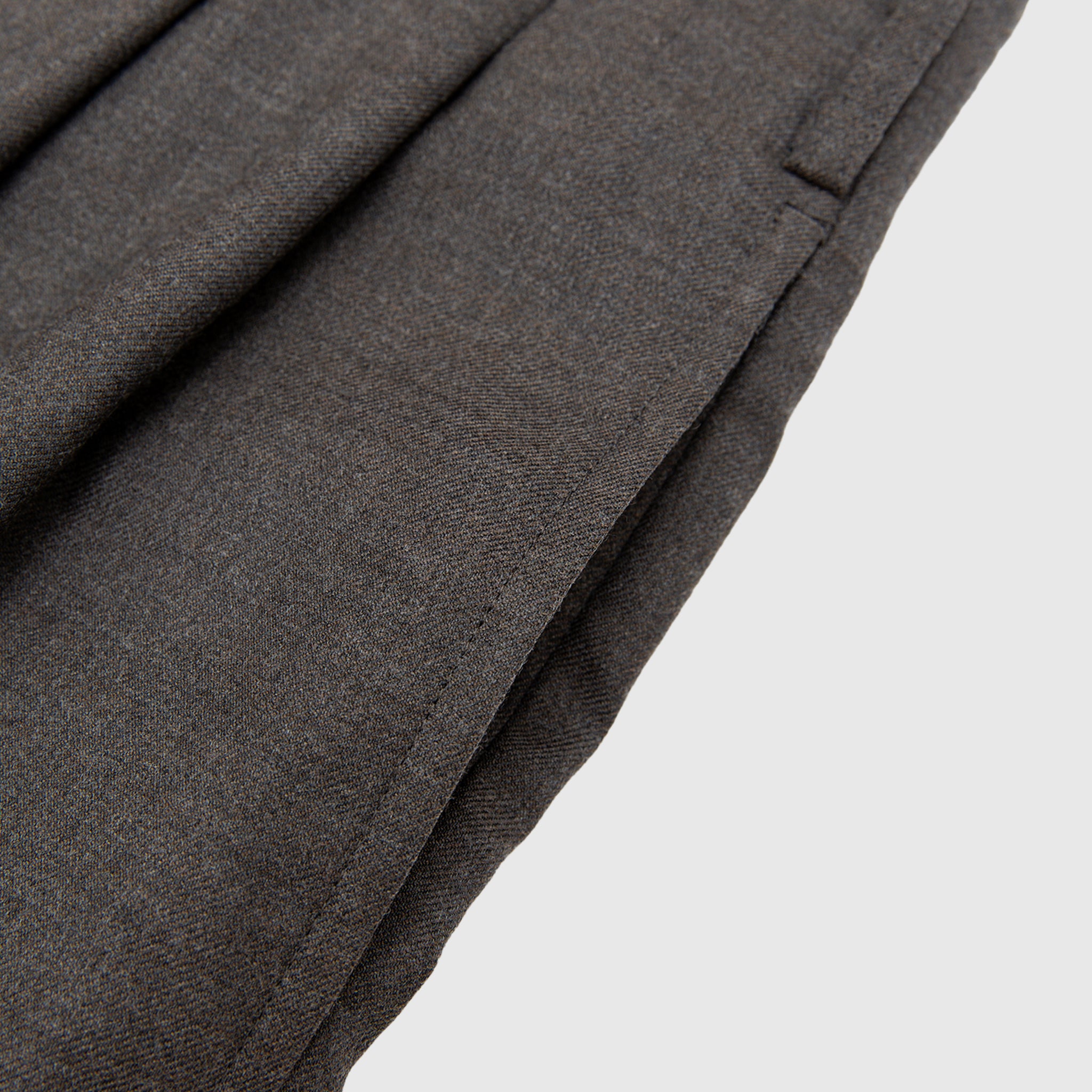 PLEATED WOOL SHORTS