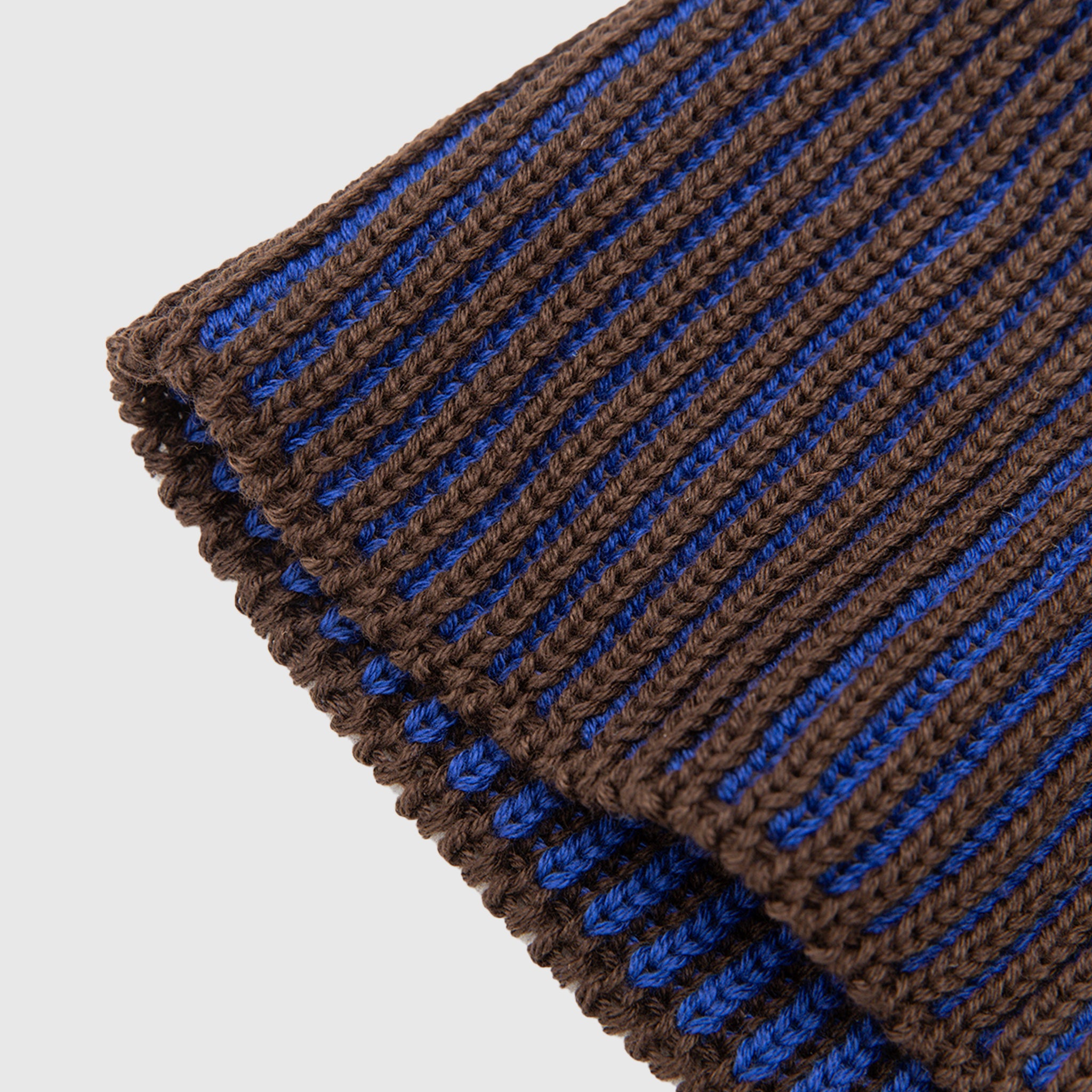 REVERSIBLE KNIT SKULLY