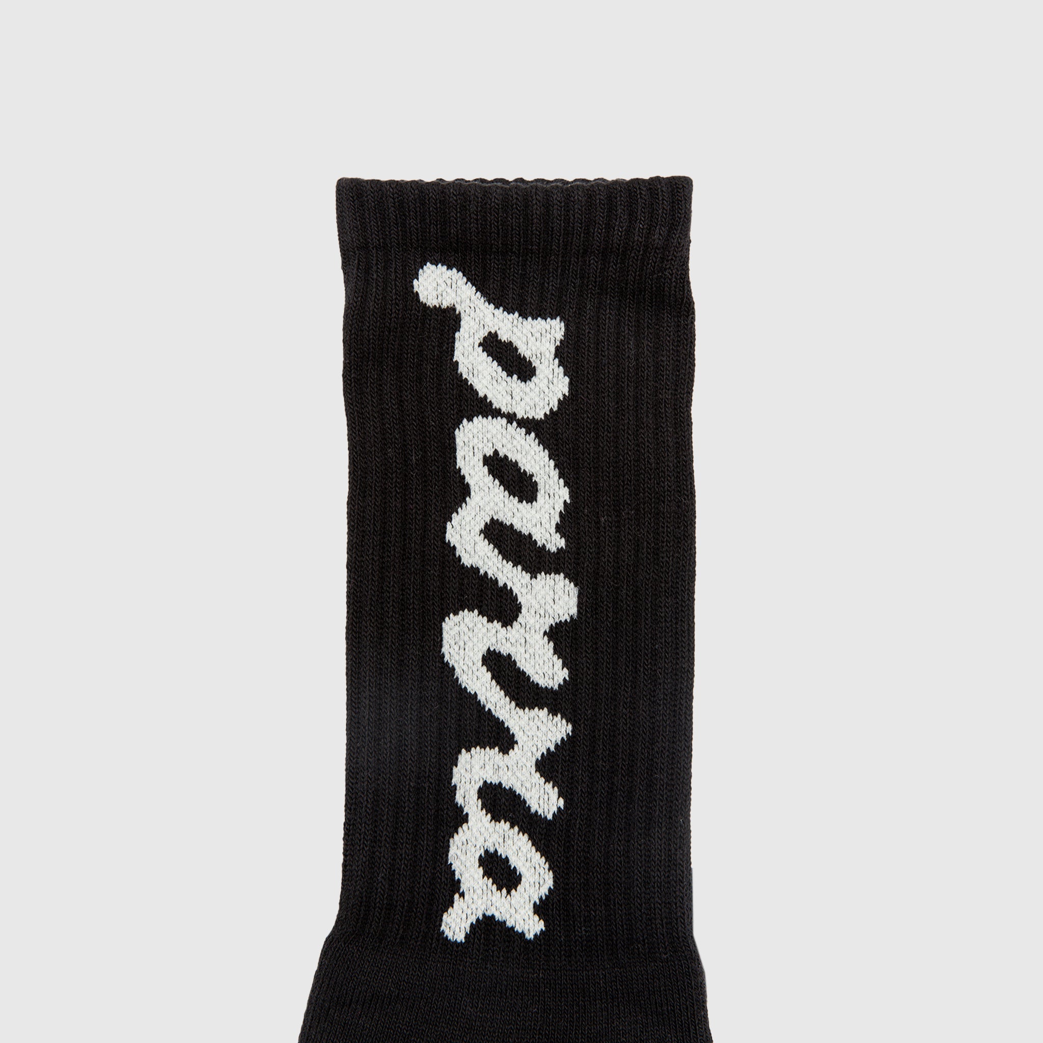 LOWER CASE SCRIPT LOGO CREW SOCKS
