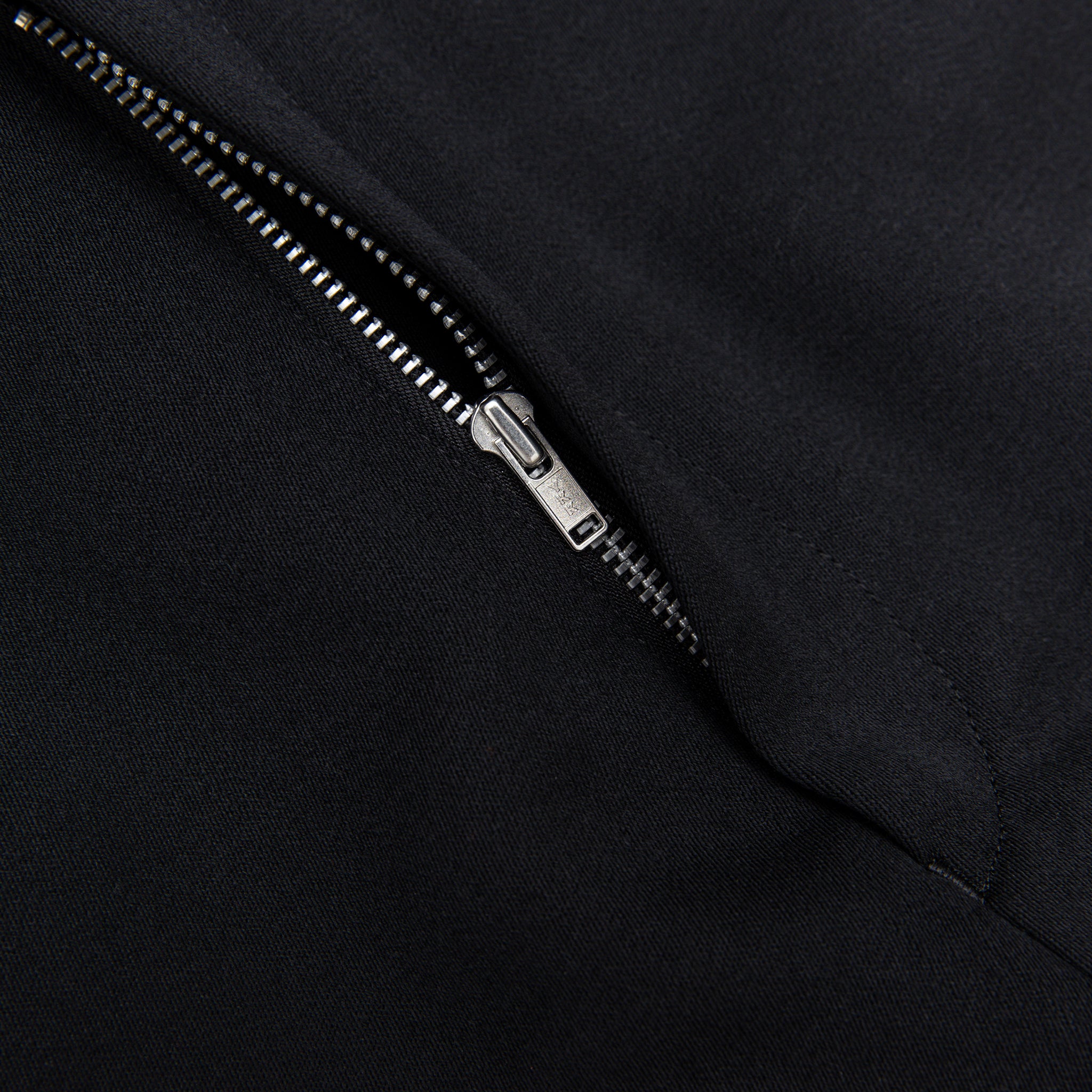 WOOL ZIP SHORTS