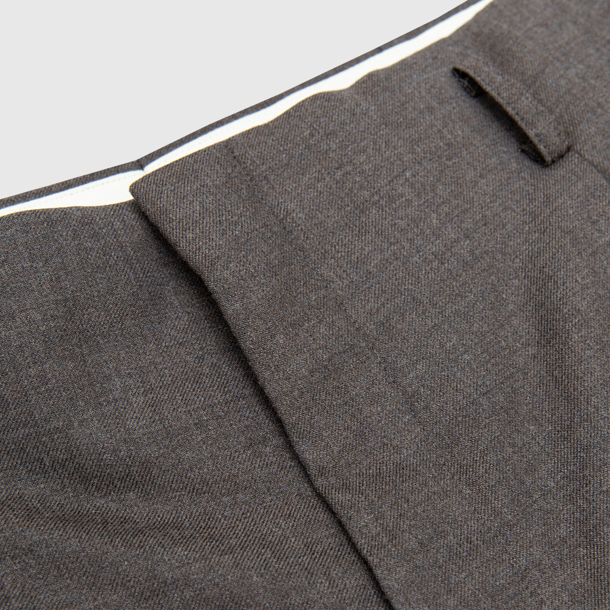 PLEATED WOOL SHORTS