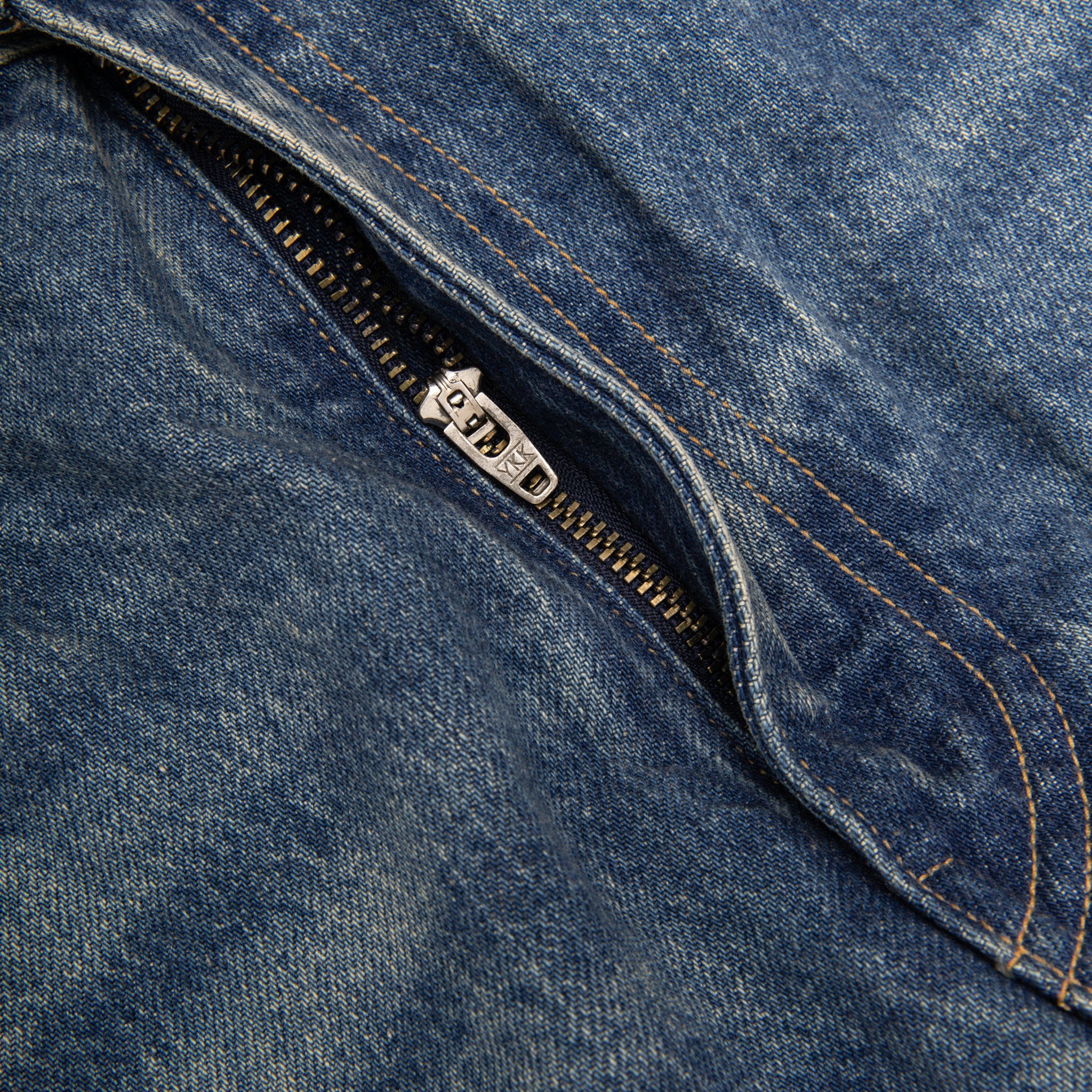 BLUE TAB ANCHOR RELAXED JEANS