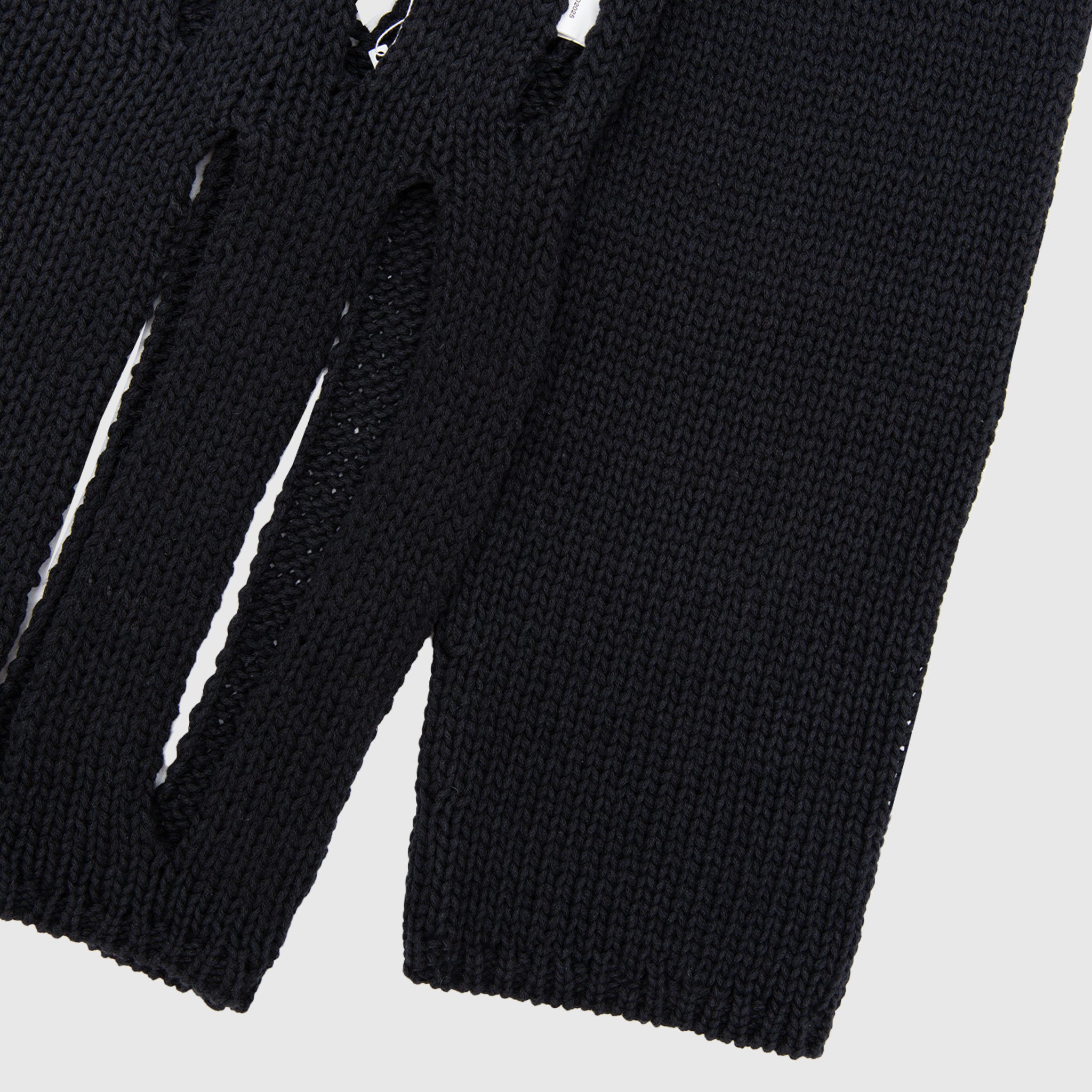 CUT-OUT KNIT SWEATER