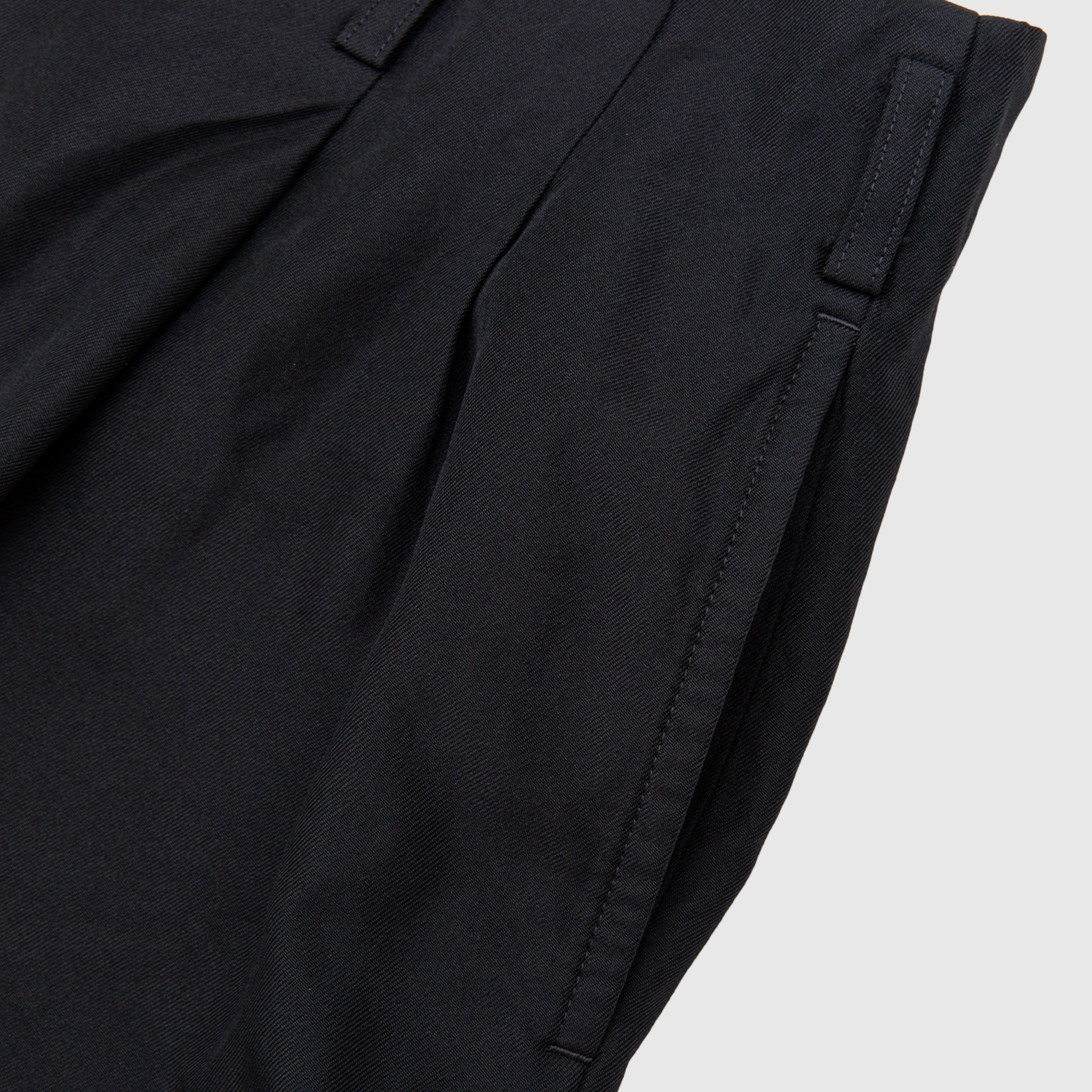 DOUBLE PLEATED PANTS