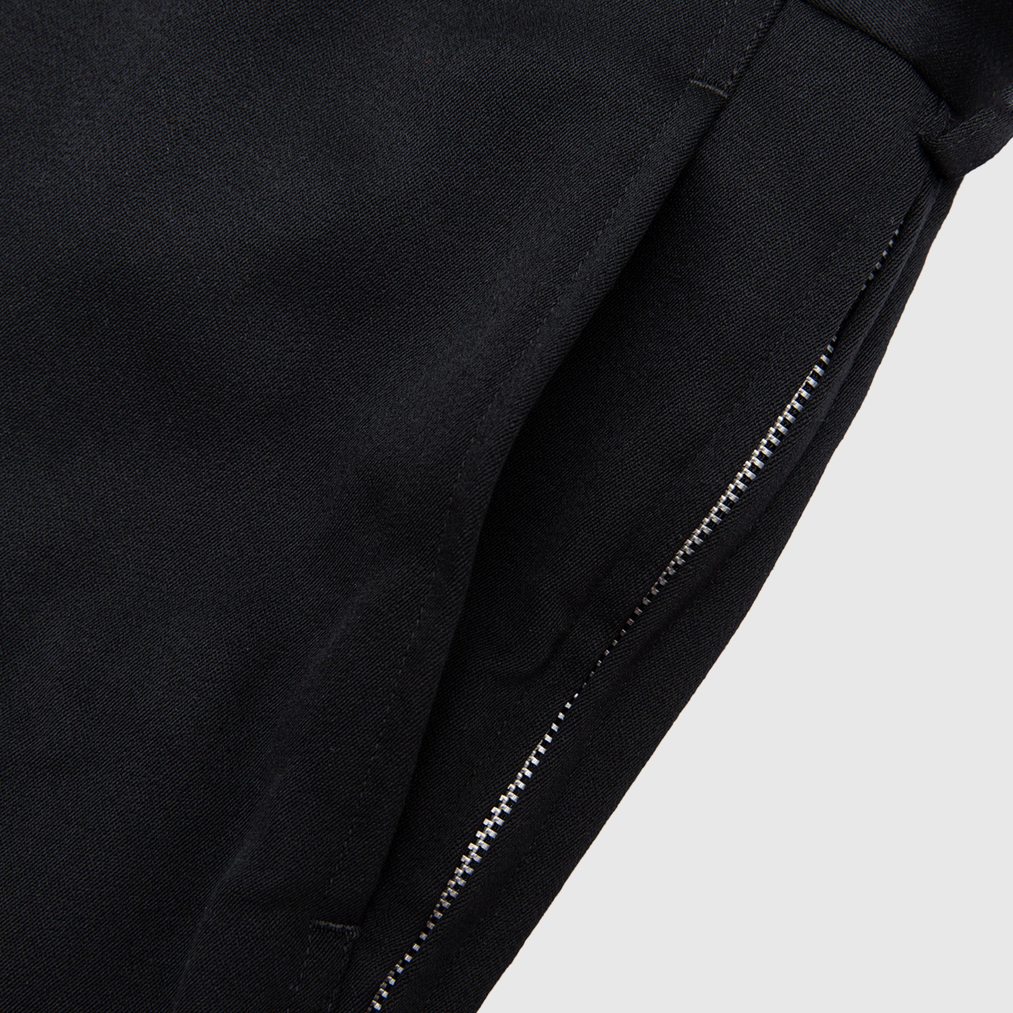 WOOL ZIP SHORTS