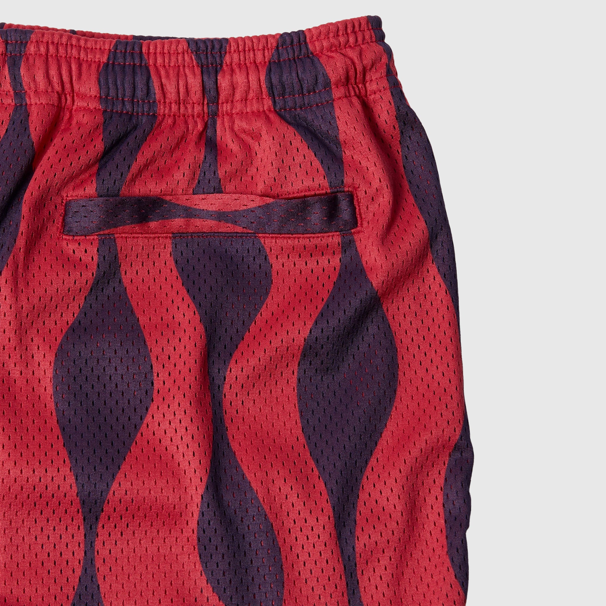WAVED MESH SHORTS