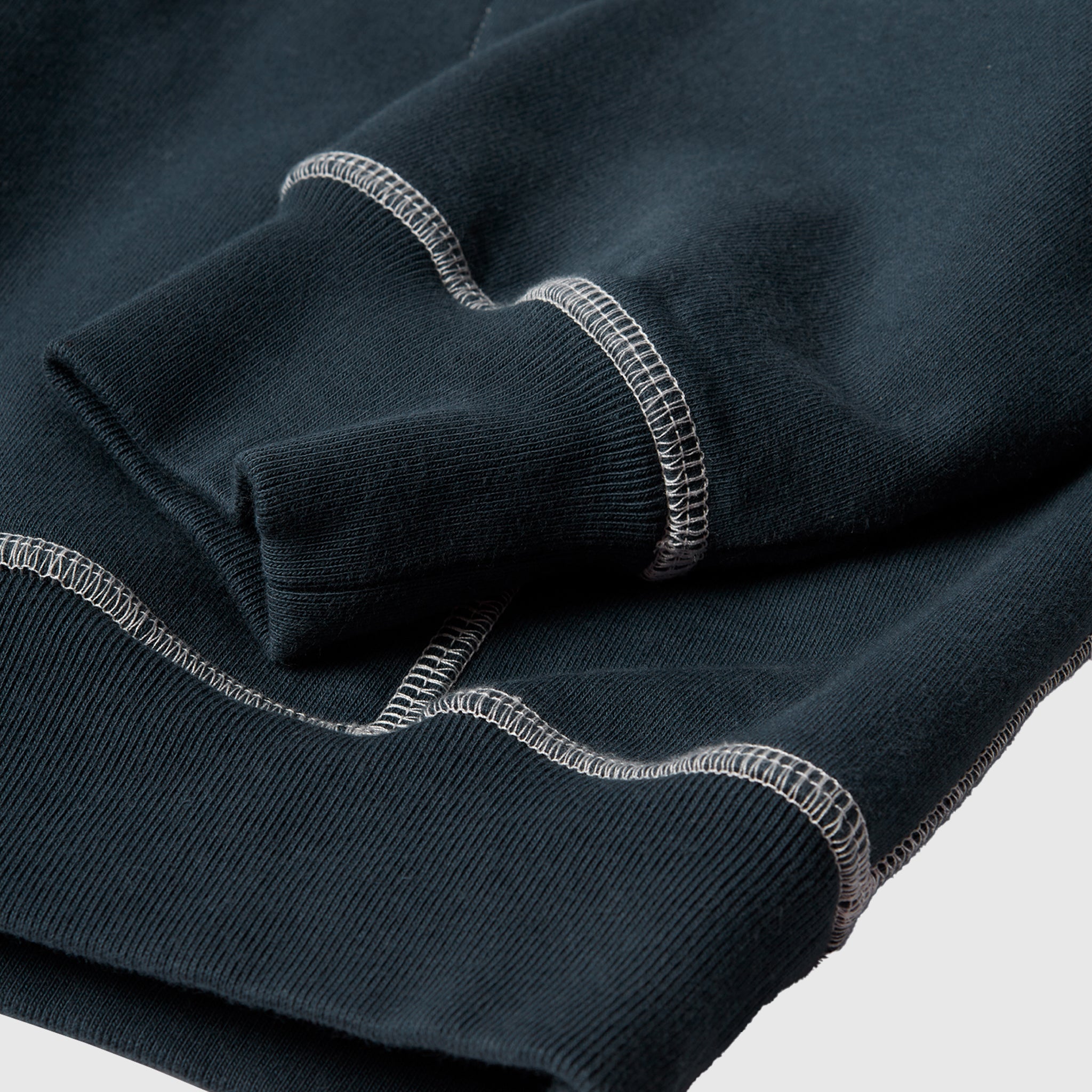 CIRCLED SCRIPT LOGO HOODED SWEATSHIRT