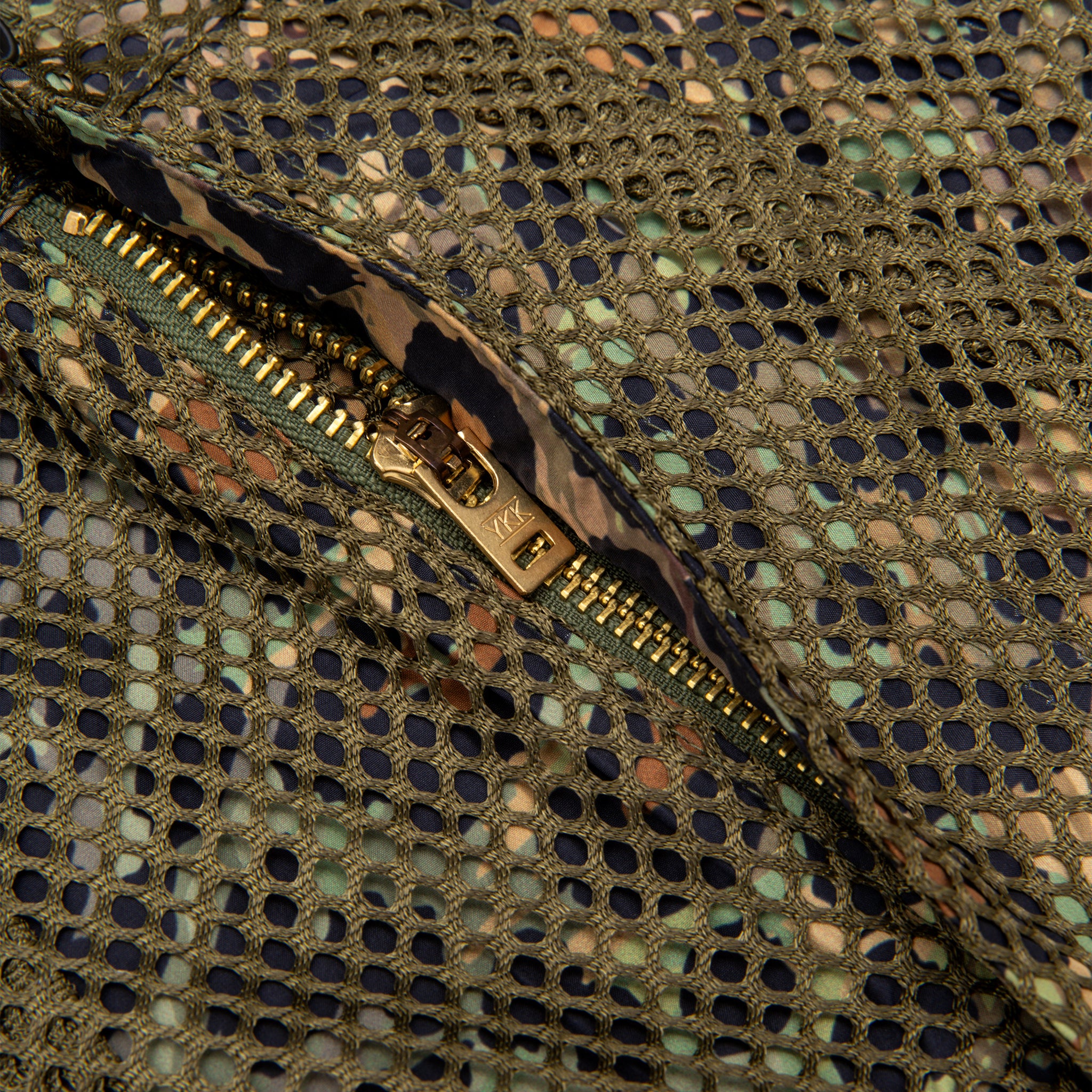 DOUBLE LAYER WIDE CARGO SHORTS