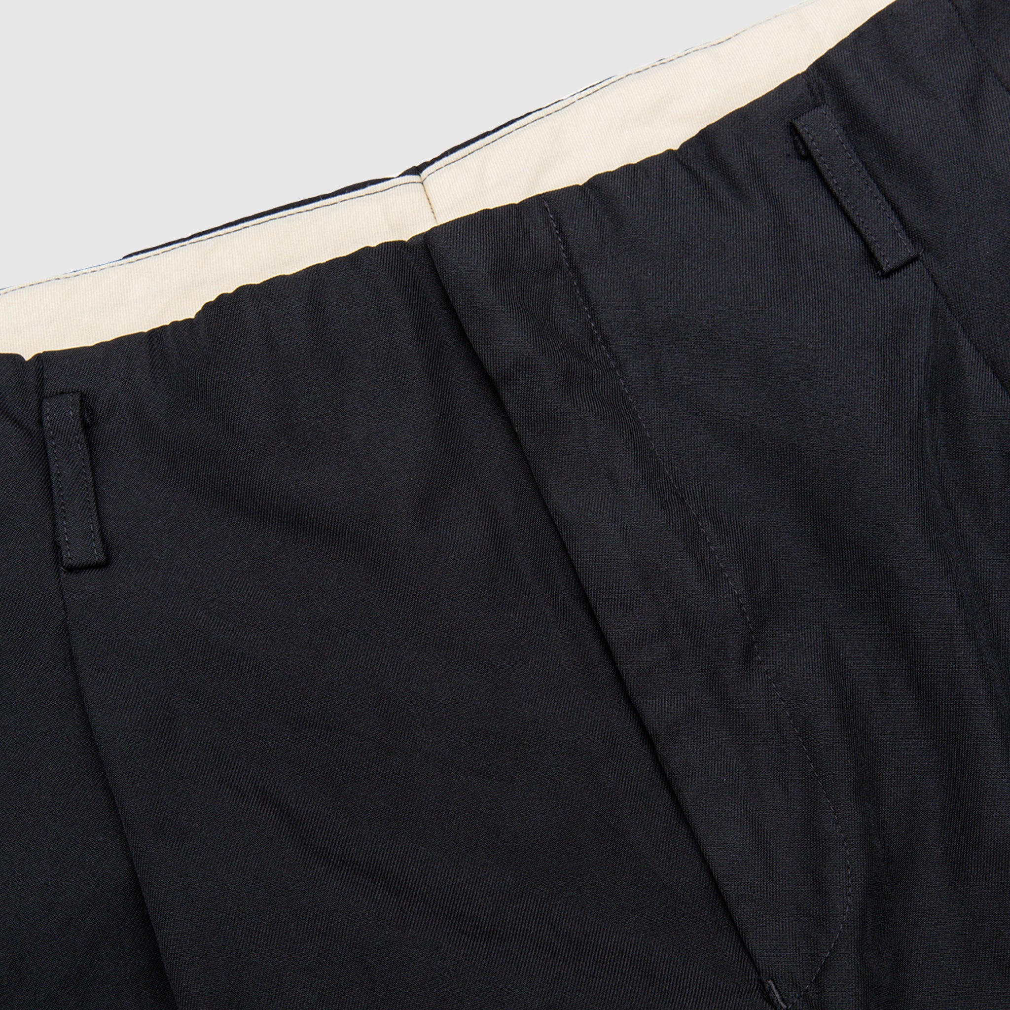 DOUBLE PLEATED PANTS