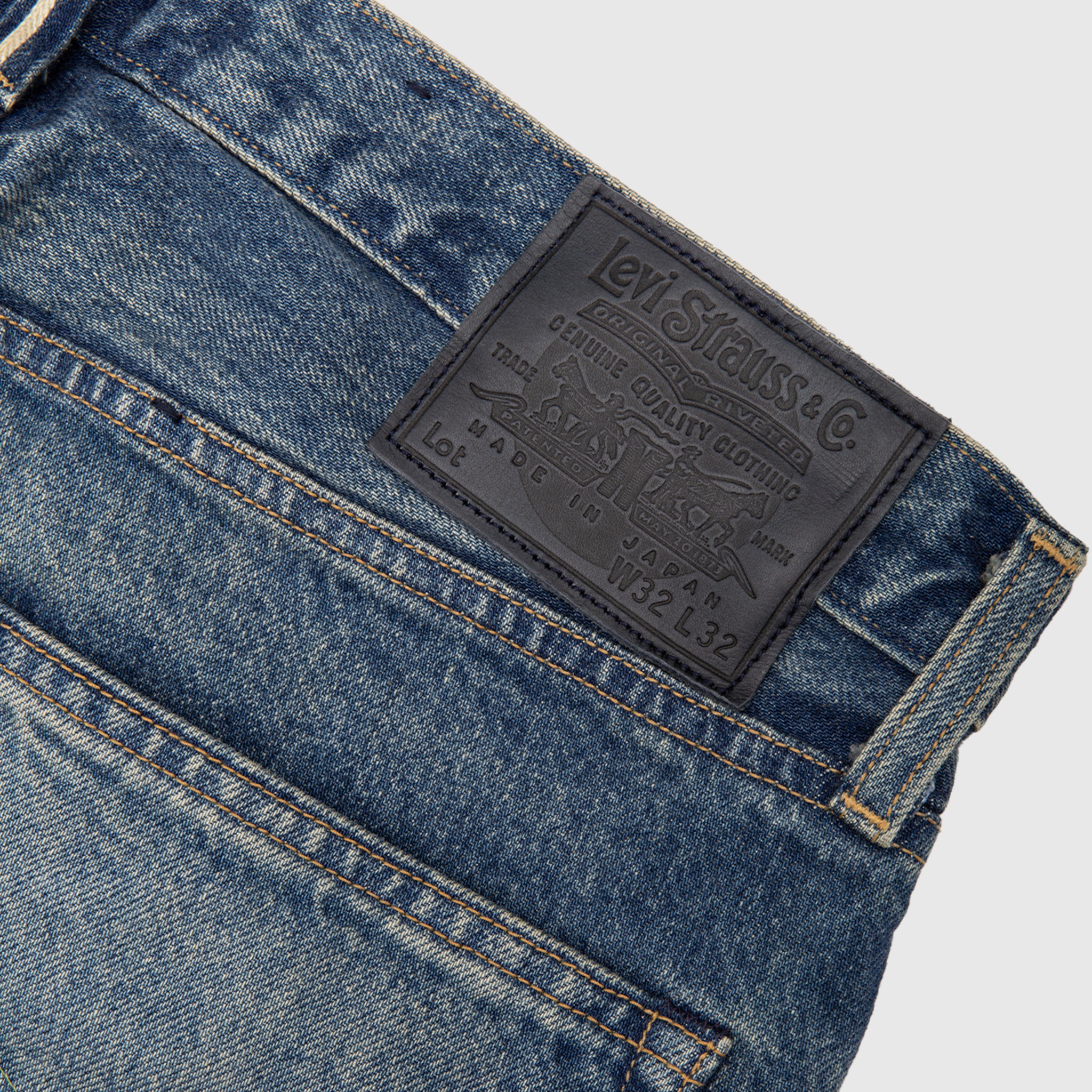 BLUE TAB ANCHOR RELAXED JEANS