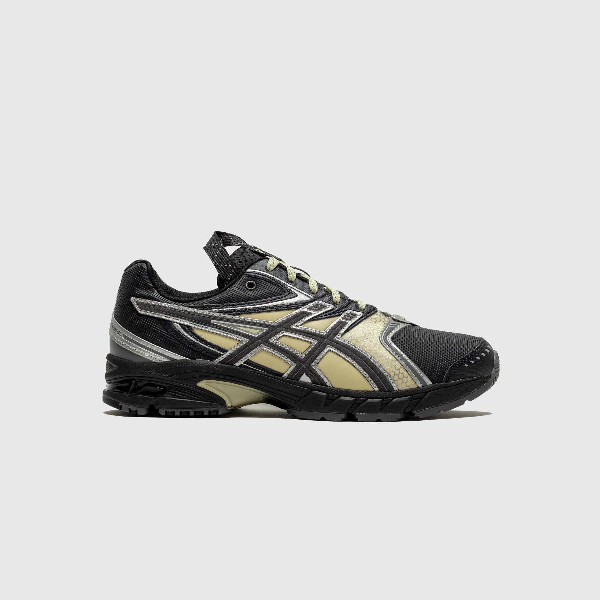 UB11-S GEL-DS TRAINER 14