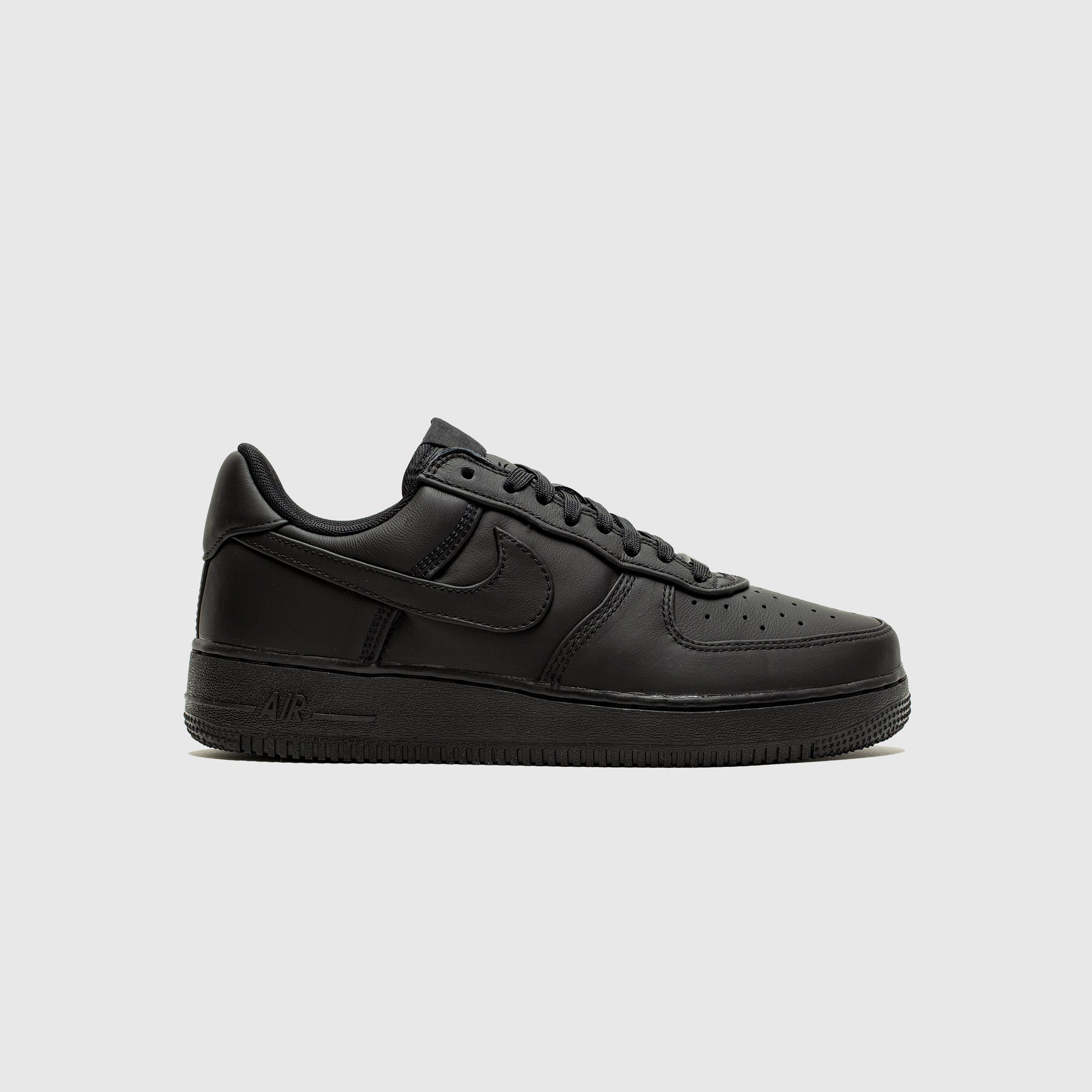 AIR FORCE 1 LOW RETRO PREMIUM "TRIPLE BLACK"
