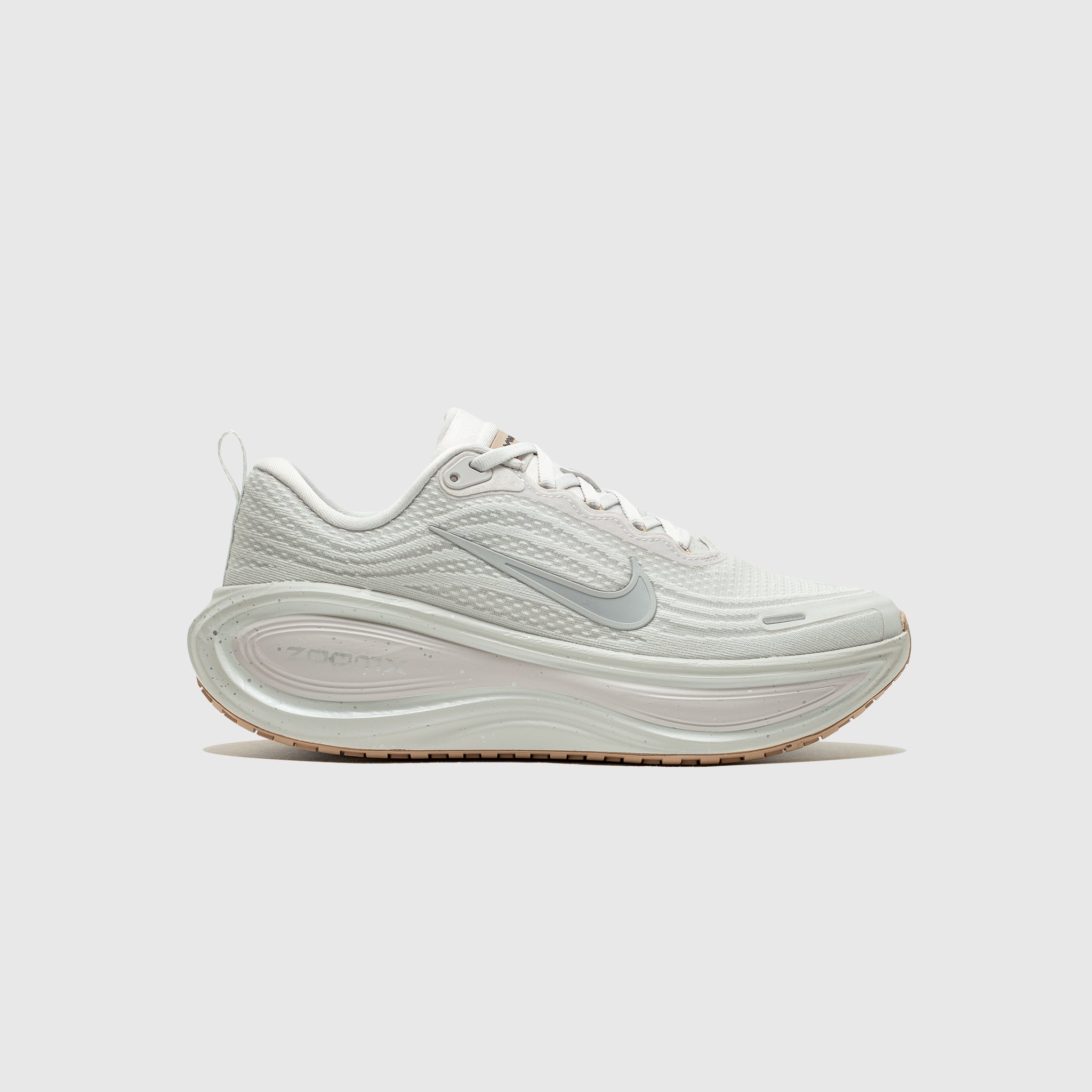 VOMERO PLUS SPECKLE  "VAST GREY"