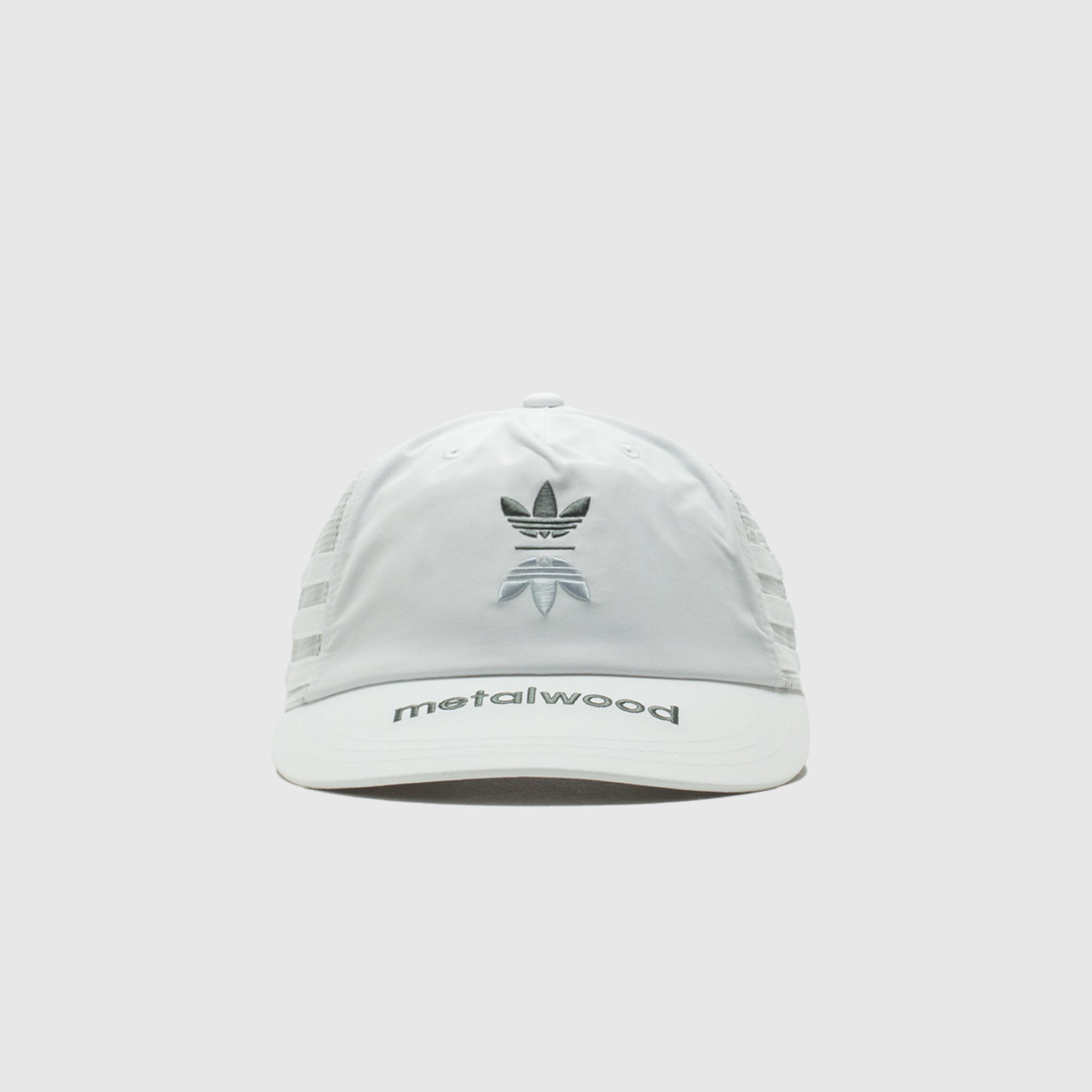 x ADIDAS ORIGINALS CAP
