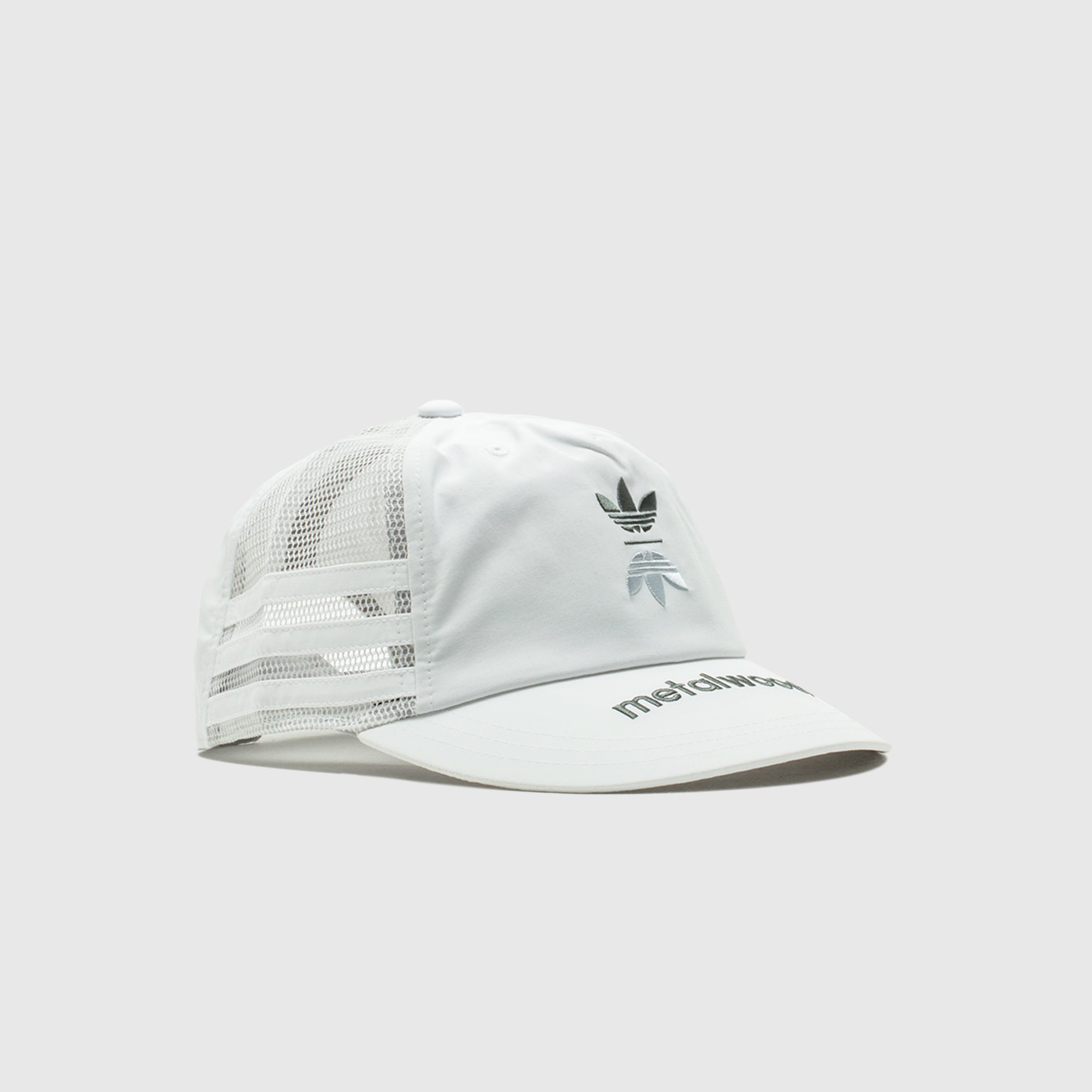 x ADIDAS ORIGINALS CAP