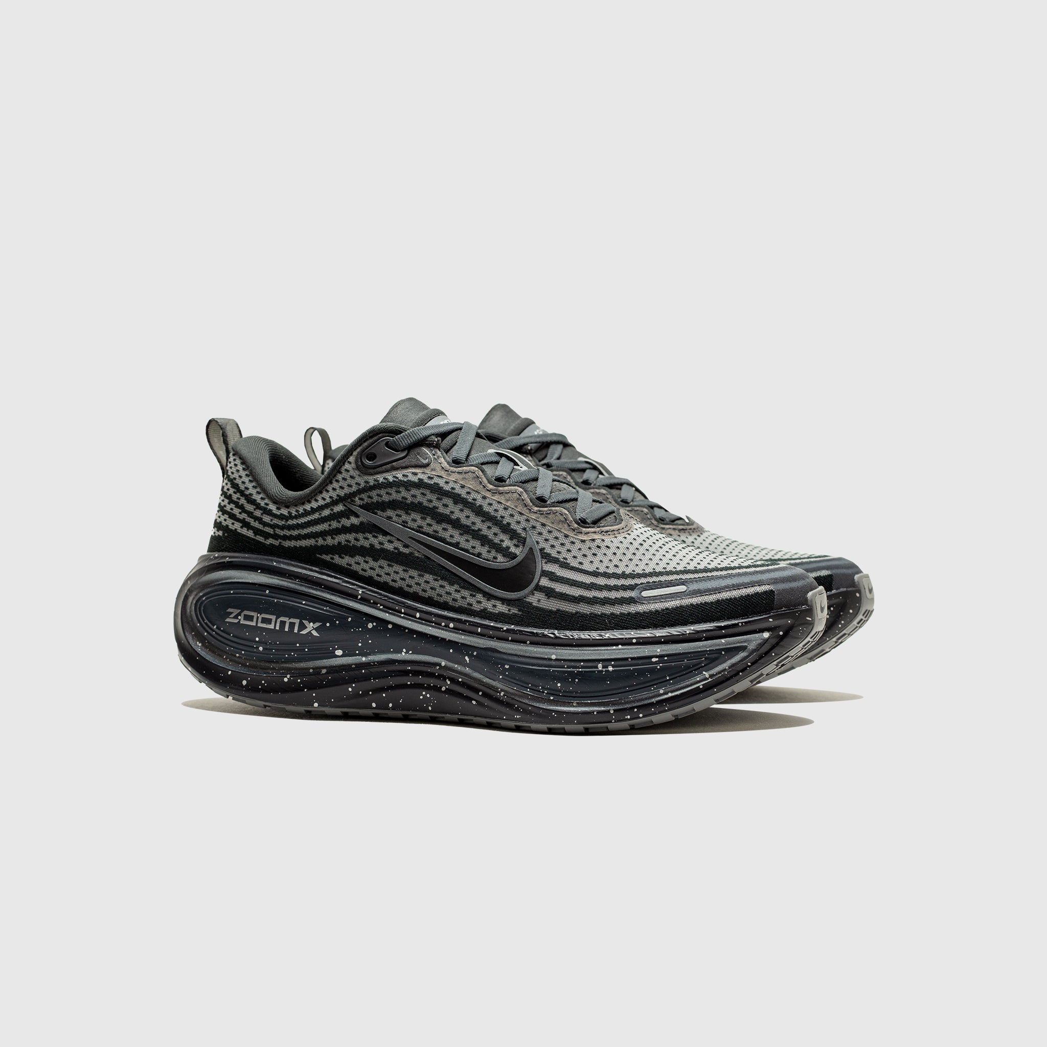 VOMERO PLUS SPECKLE "DARK OBSIDIAN"