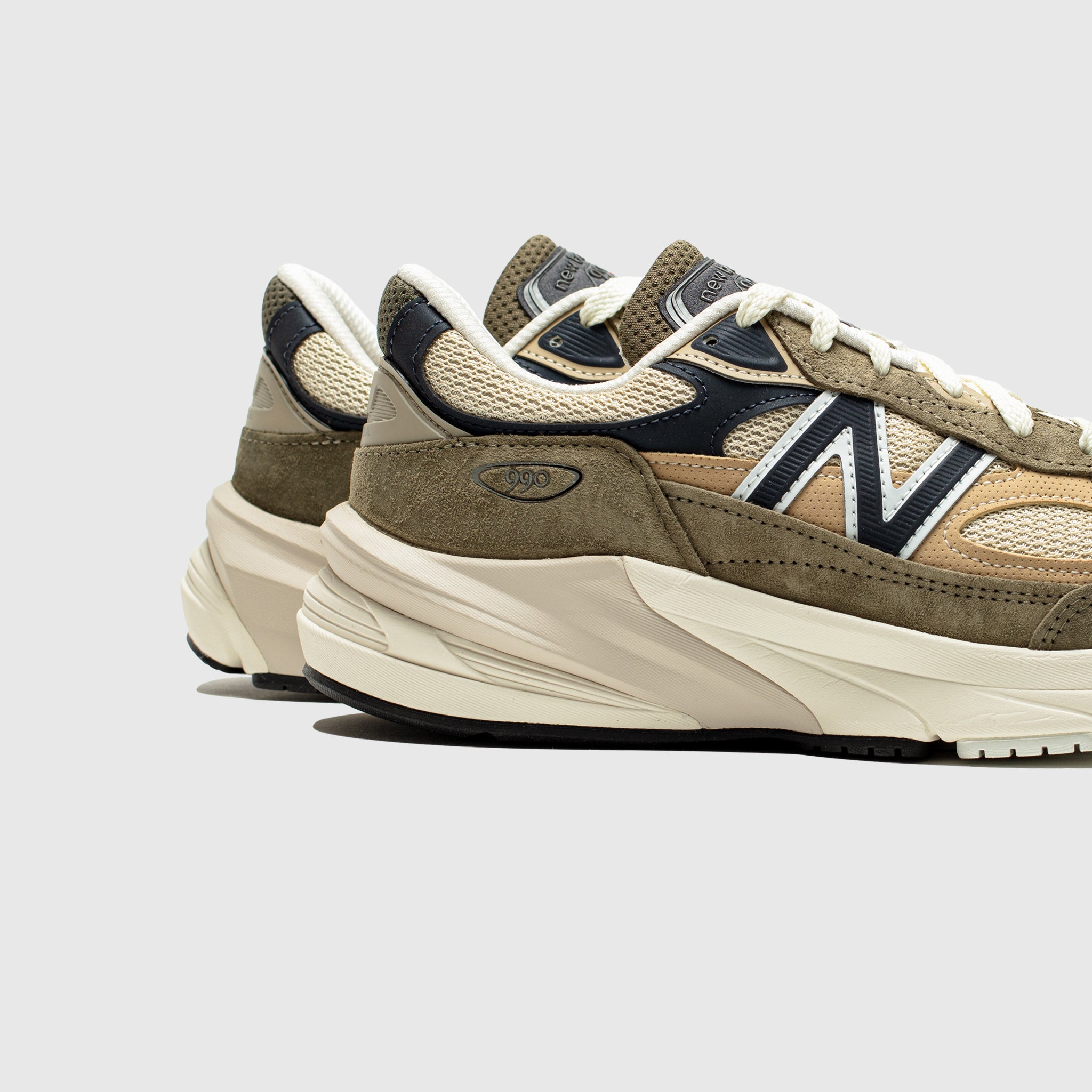 U990WO6 "MADE IN USA"