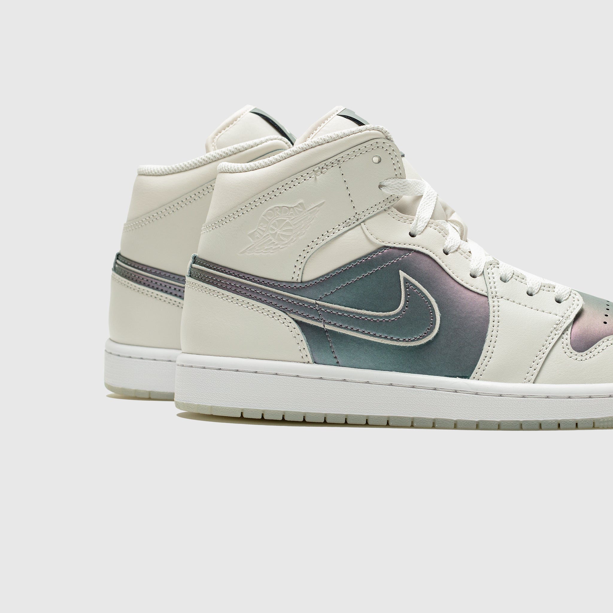 AIR JORDAN 1 MID SE "PHANTOM"