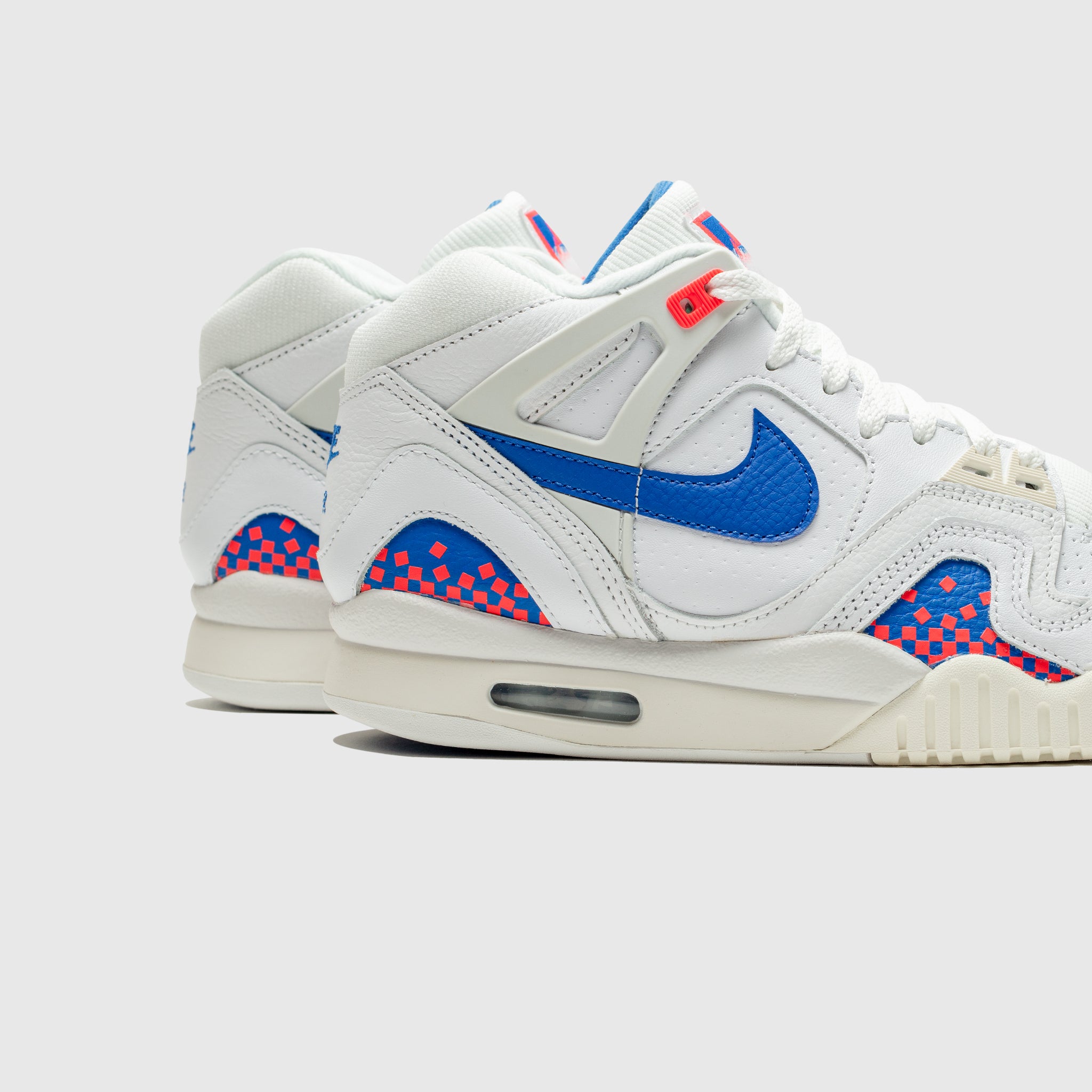 AIR TECH CHALLENGE 2 "PIXEL COURT"