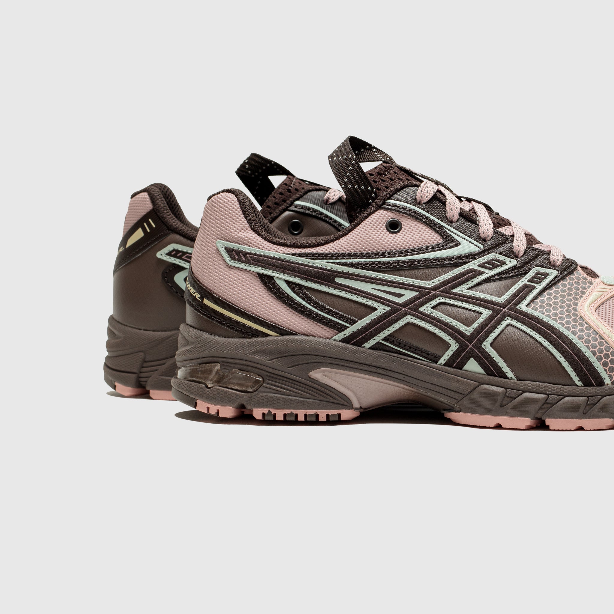 UB11-S GEL-DS TRAINER 14