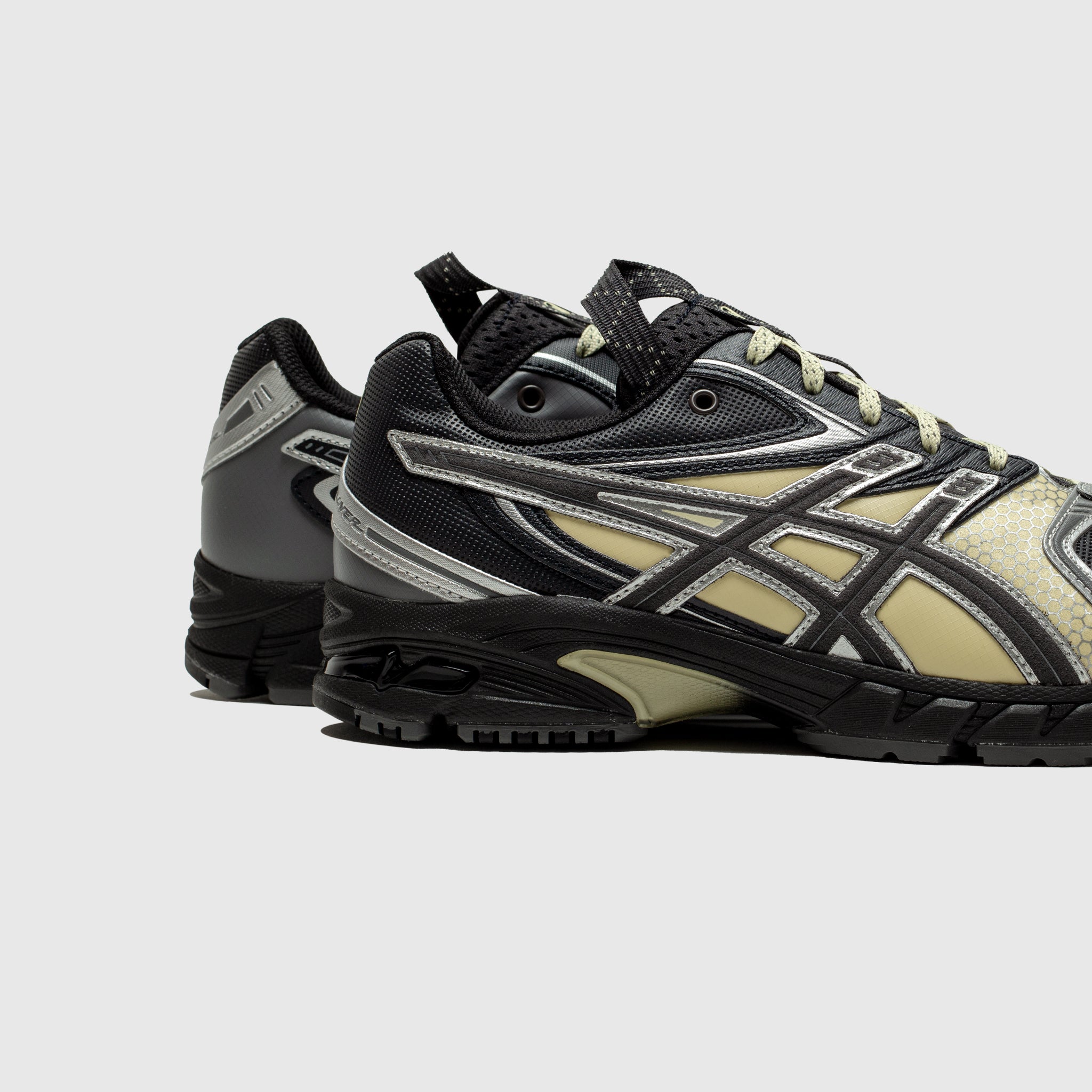 UB11-S GEL-DS TRAINER 14