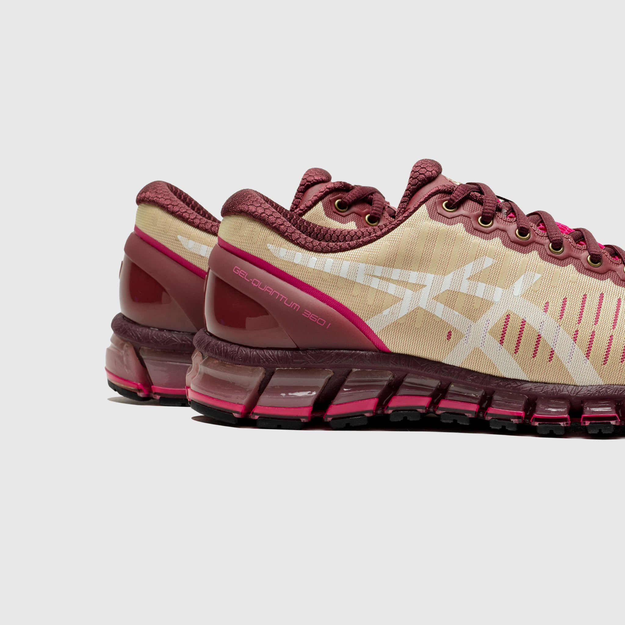 GEL-QUANTUM 360 X ABOVE THE CLOUDS