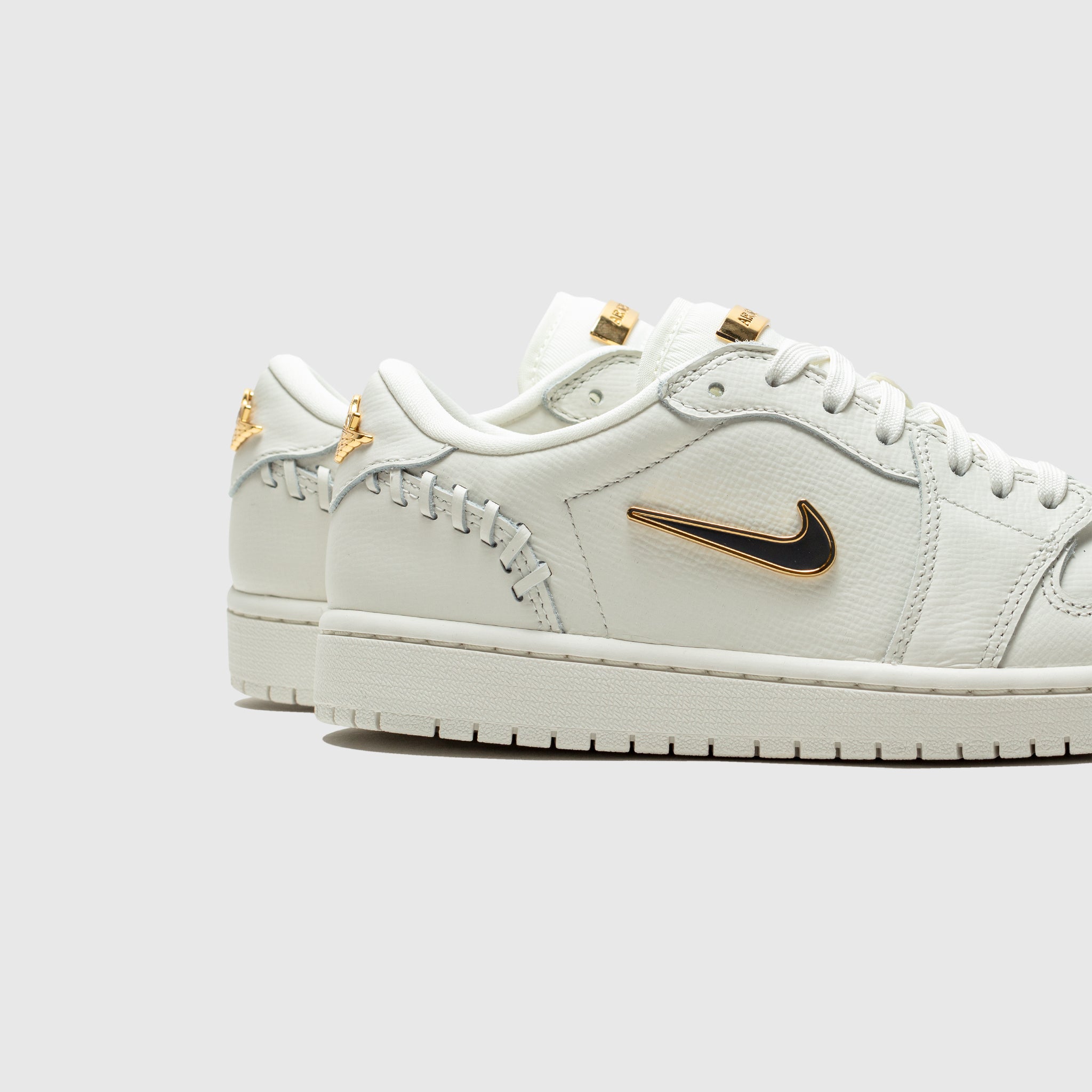 WMNS AIR JORDAN 1 LOW "METHOD OF MAKE SAIL"