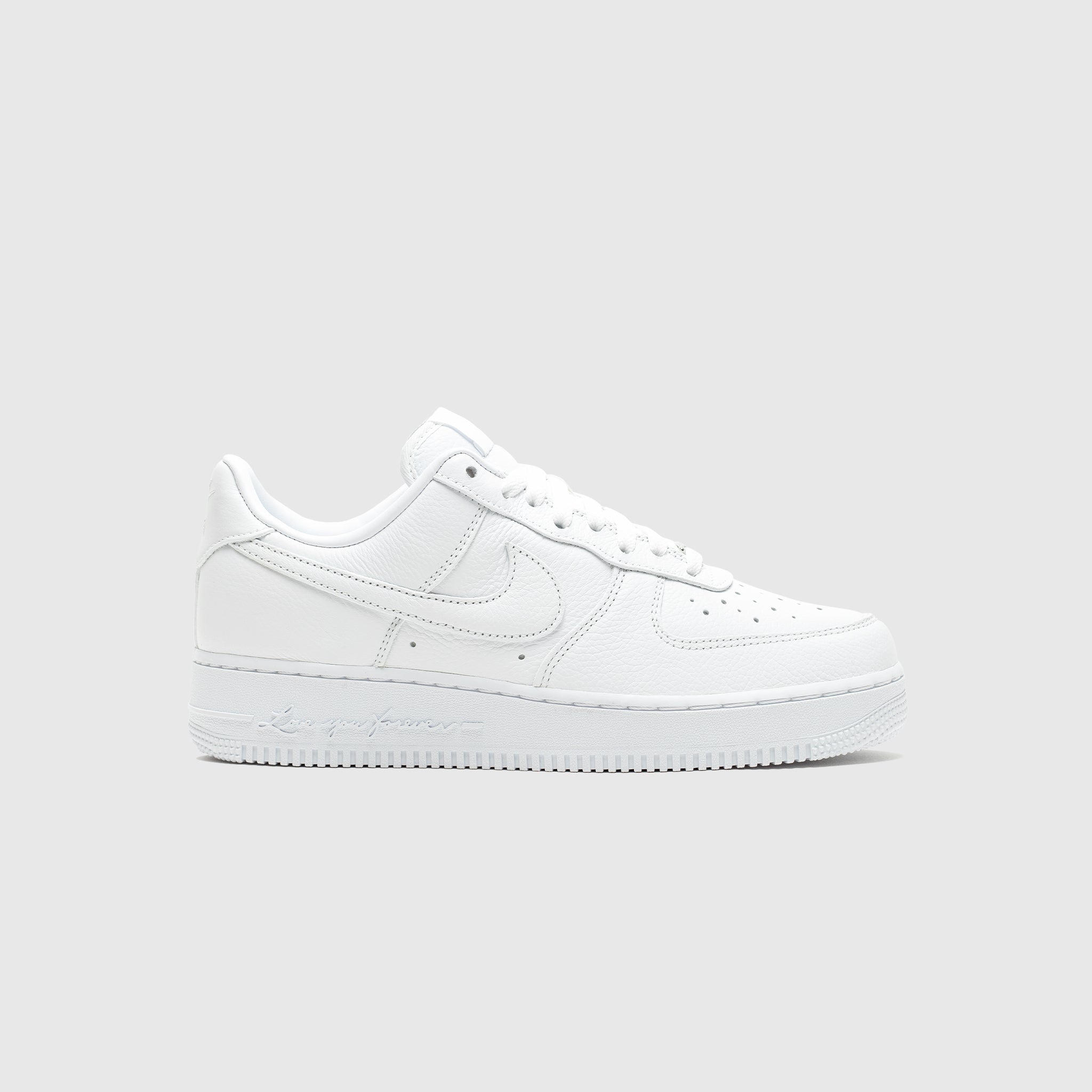 NIKE  NOCTAXAIRFORCE1LOW CERTIFIEDLOVERBOY  CZ8065 100 FRONT