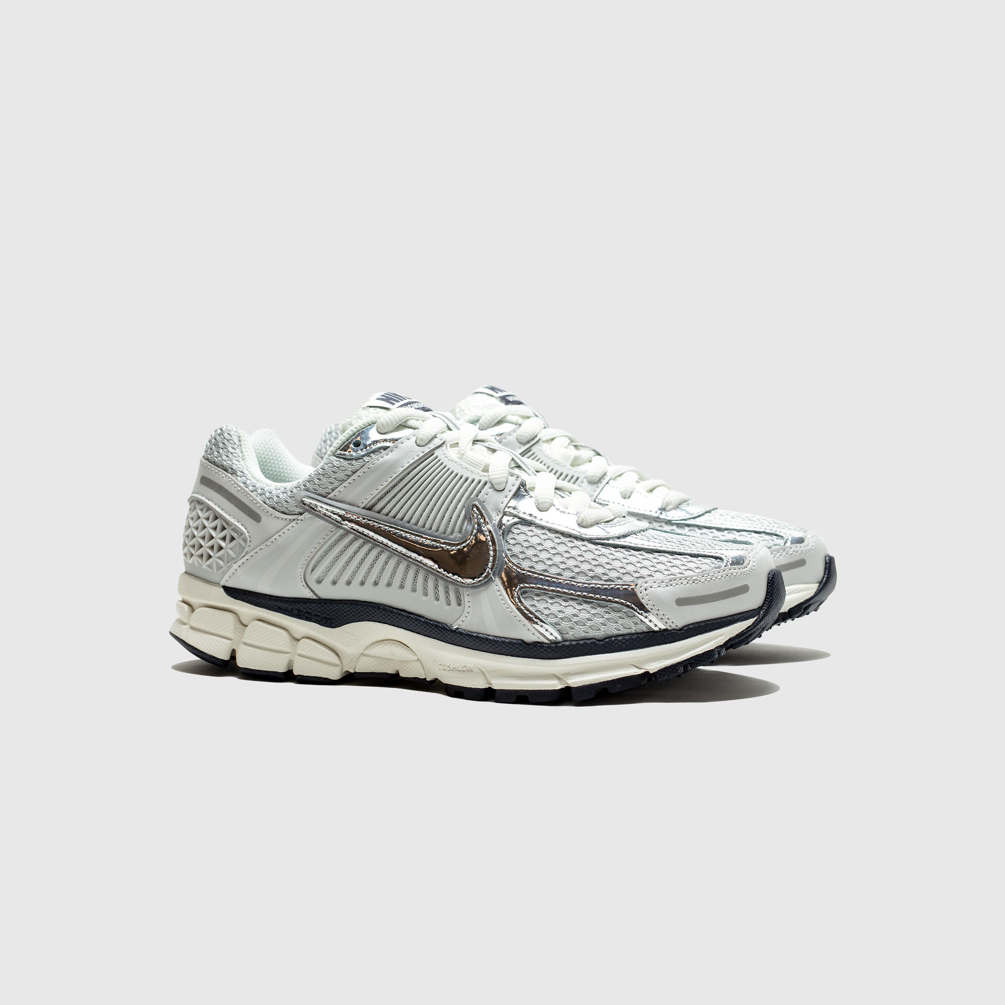 WMNS ZOOM VOMERO 5 "PHOTON DUST"